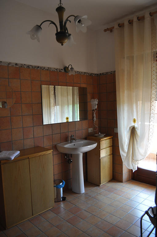 Bed and Breakfast L' Aia Antica Veroli Habitación foto