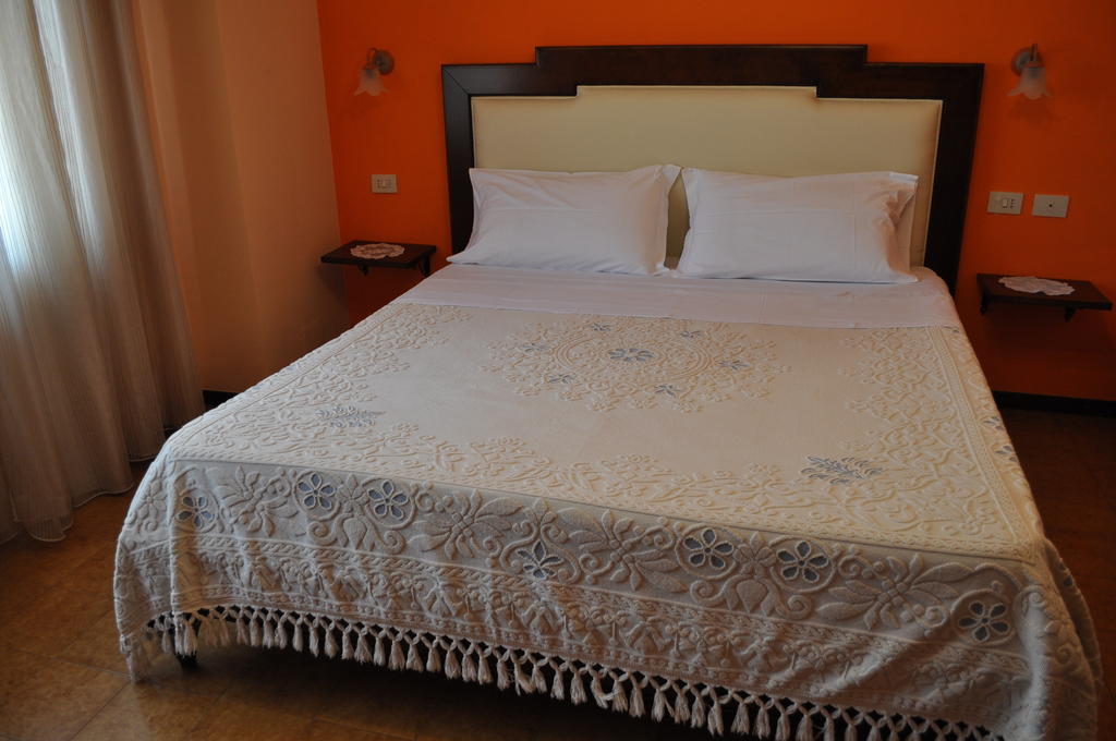 Bed and Breakfast L' Aia Antica Veroli Habitación foto